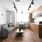 Ultima, Nilie Hospitality Mgmt 塞萨洛尼基
