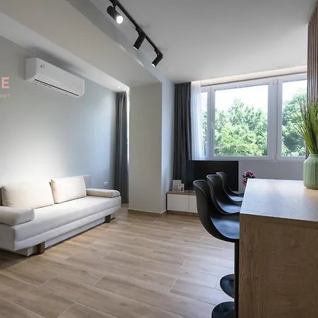 Ultima, Nilie Hospitality Mgmt Apartman