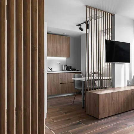 Ultima, Nilie Hospitality Mgmt * Szaloniki
