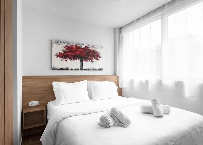 Ultima, Nilie Hospitality Mgmt *